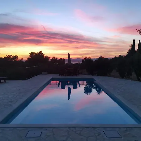Villa Sunset Hill *