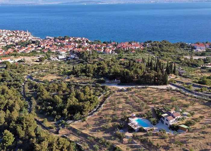Sunset Hill Villa *