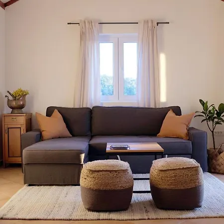 Sunset Hill Villa *