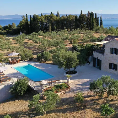 Sunset Hill Villa Sutivan