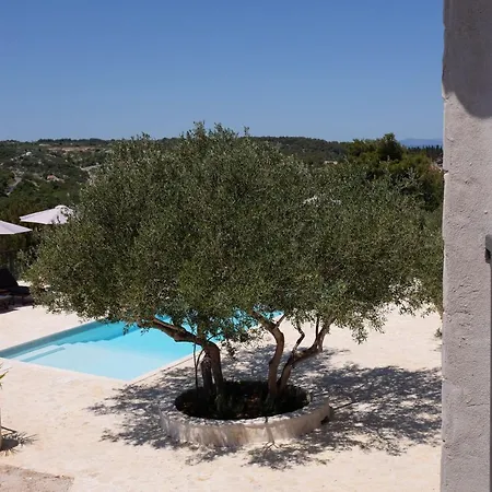 Villa Sunset Hill Sutivan